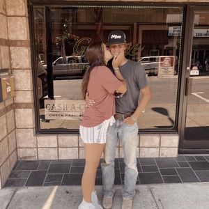 Meet your Posher, Danielle